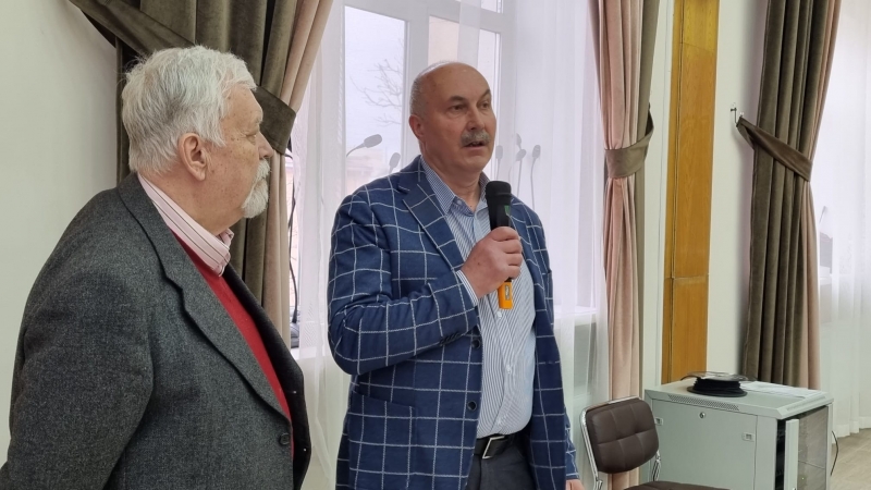 ceadir-lunga.md